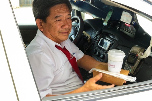 Mövenpick Phú Quốc mời bữa trưa 100 tài xế taxi