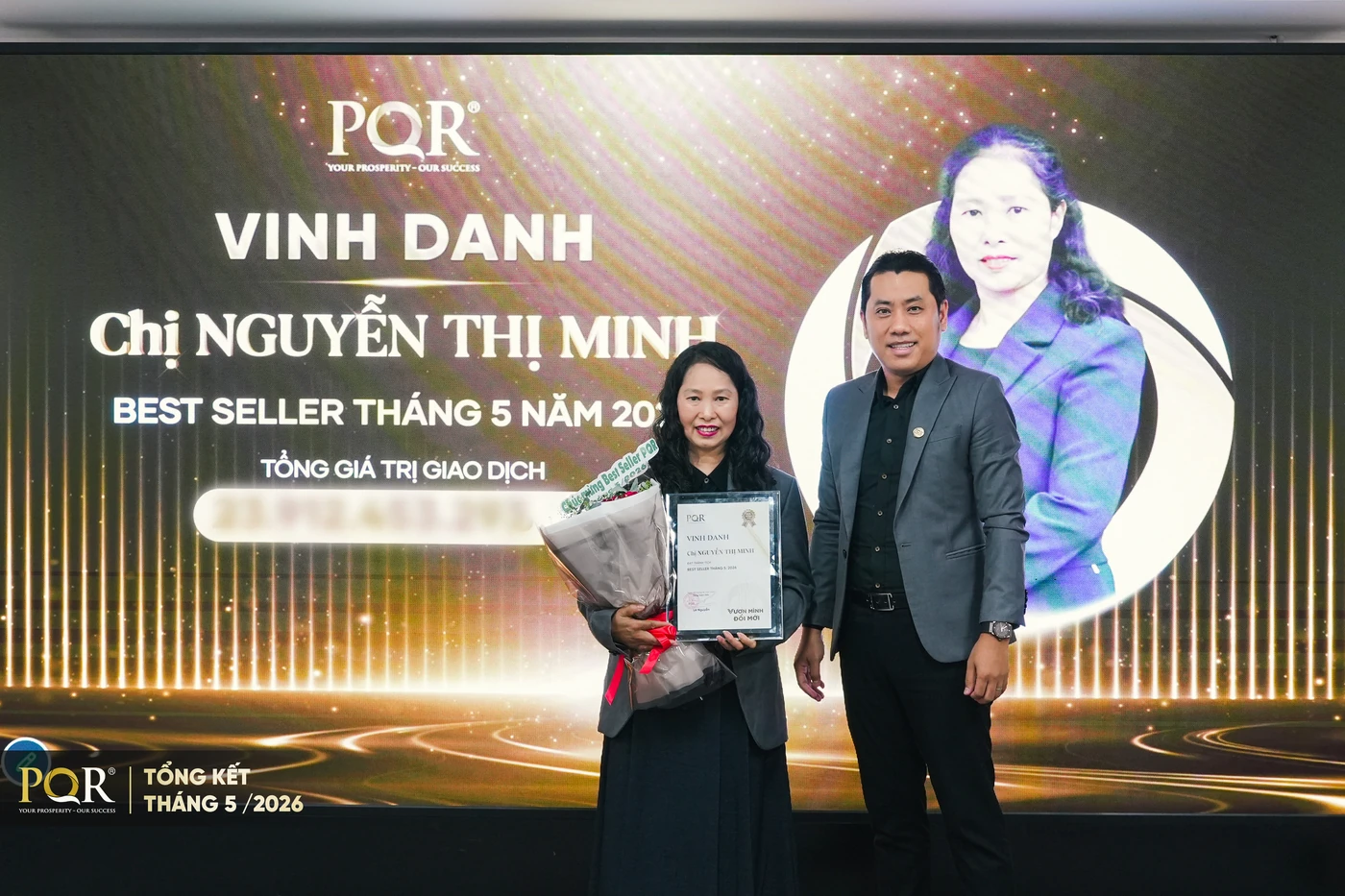 Vinh danh Best Seller tháng 5/2026 - Chị Nguyễn Thị Minh nhận giải tại PQR
