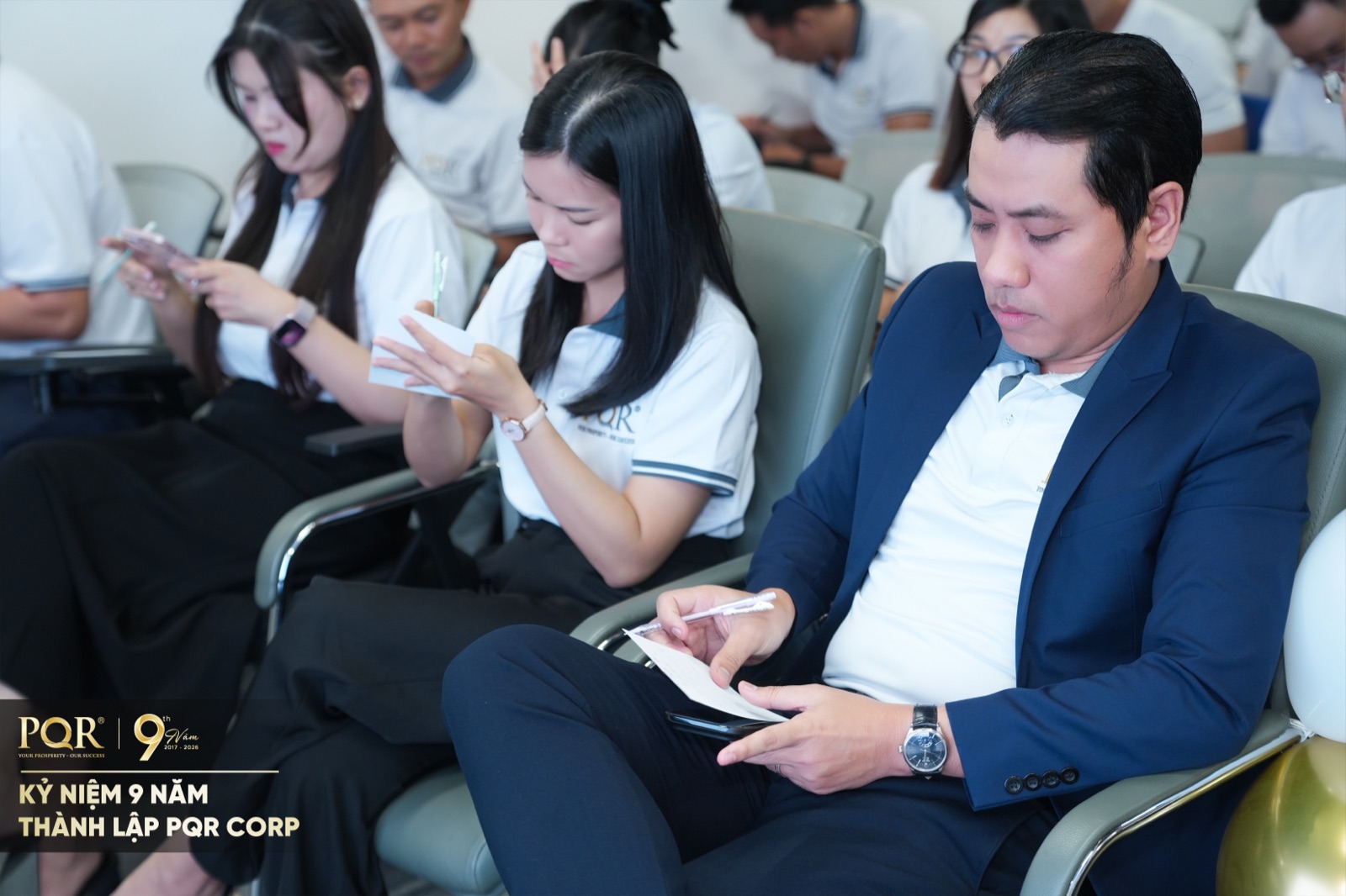Nhân viên PQR viết lời gửi gắm cho chặng đường 10 năm tới của PQR Corp