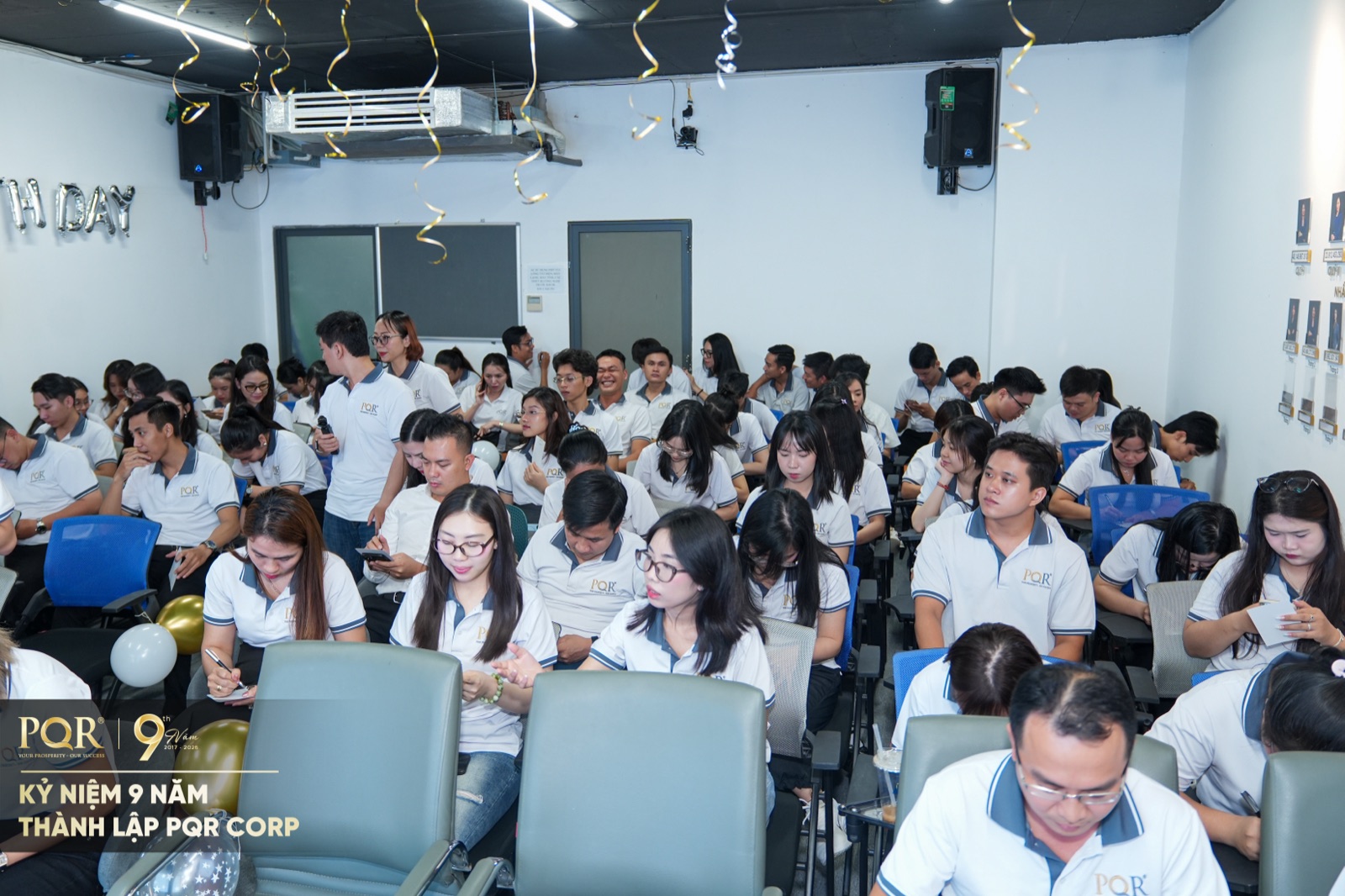 Cán bộ nhân viên PQR Corp tại trụ sở TP.HCM cùng tham dự sự kiện kỷ niệm 9 năm thành lập
