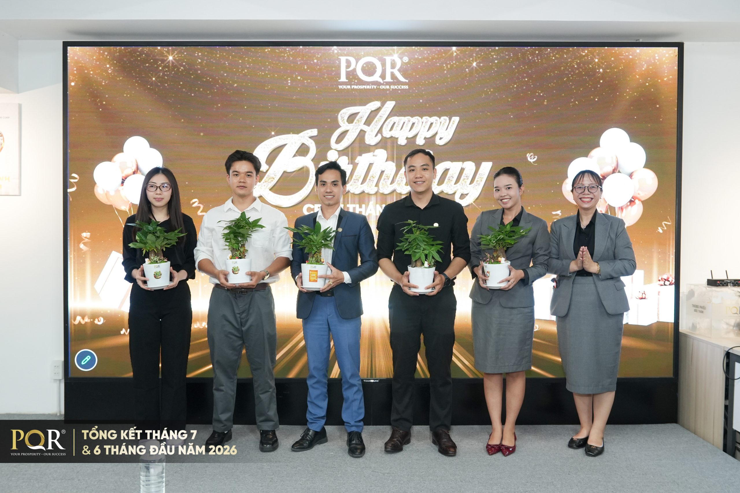 Chúc mừng sinh nhật CBNV tháng 8/2026